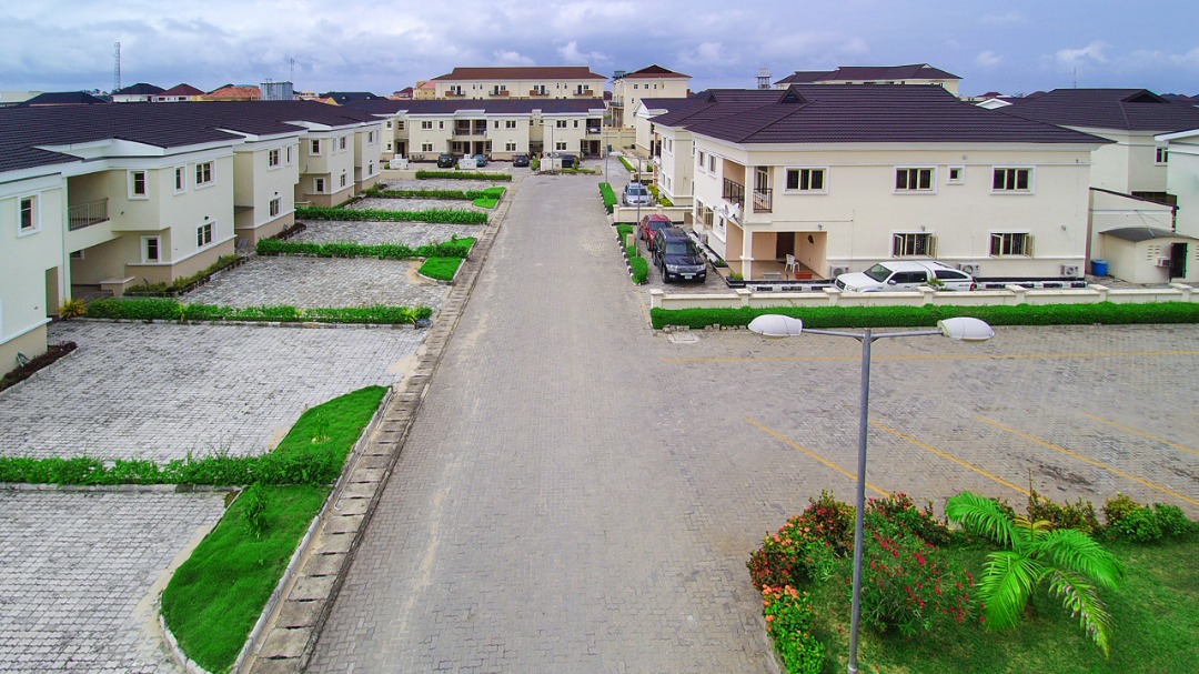Discovery Gardens Estate